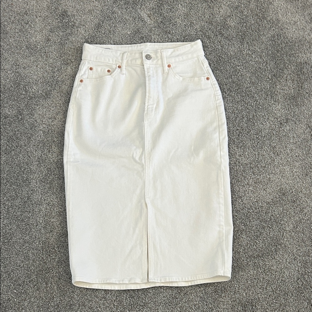 GAP White Icon Denim Skirt